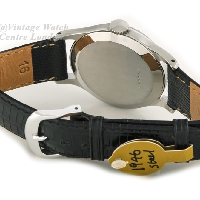 Jaeger-LeCoultre Steel, Black Explorer Dial, 1946 (7) (navigation)