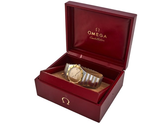 Omega Constellation ref 1202.30.00 Manhattan c1995 (8)